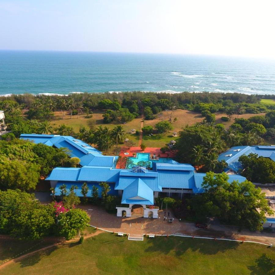 Oasis Hotel