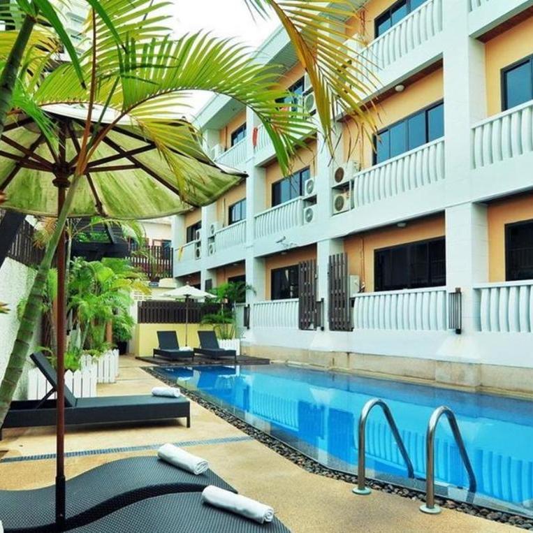 Rattana Beach Hotel