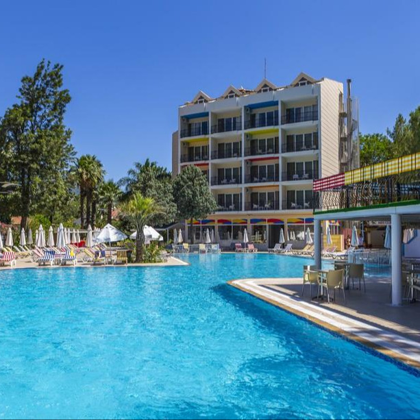 Voxx Resort
