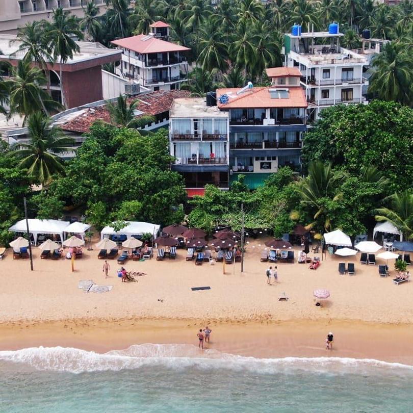 Wave Beach Resort